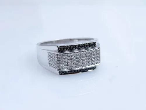 Miniatura 4 de Dazzlingrock Collection Anillo de plata de ley 925 con diseño de diamantes blancos y negros de 0,45 quilates para hombre