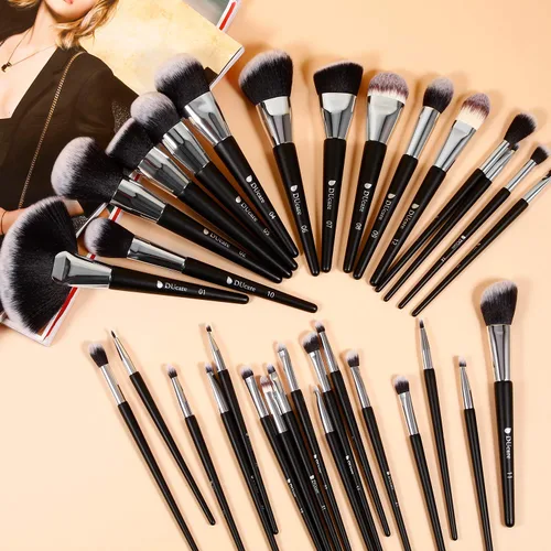 Miniatura 2 de DUcare Juego de 32 brochas de maquillaje de grado profesional, ultra suave, base sintética, contorno en polvo, rubor, corrector de ojos, sombra