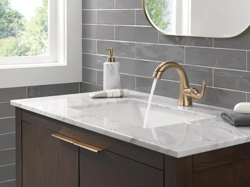 Miniatura 8 de Delta Arvo Grifo de Baño de Oro Cepillado de 1 Agujero con Rociador, Grifo de Lavabo de Baño de Un Solo Agujero con Rociador Extraíble para Tocador