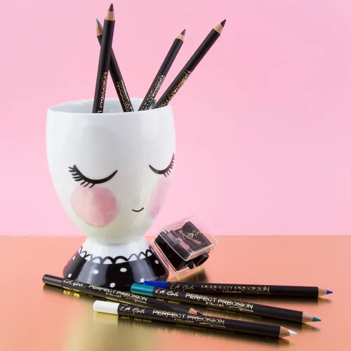 Miniatura 2 de L.A. Girl Delineador de ojos Perfect Precision, Arctic White GP708