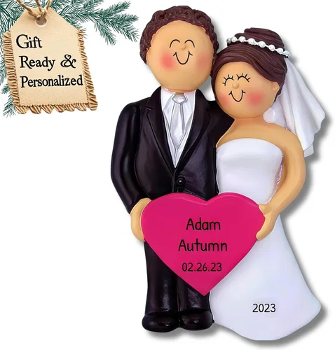 Miniatura 12 de Adorno personalizado de casado de nuestra primera Navidad 2025 Nombre y año personalizados Recuerdo de boda rubia de novia y novio morena Boda