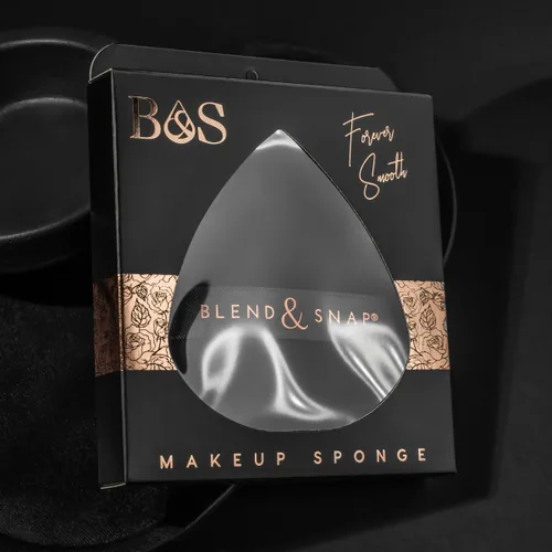 Miniatura 3 de BLEND & SNAP - Esponja de maquillaje triangular de terciopelo grande para una cobertura suave e impecable, esponja secante para base