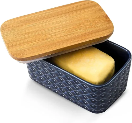 Hasense Mantequillera de cerámica con tapa, recipiente grande para mantequilla hermética para encimera, patrón azul marino en relieve, fácil de