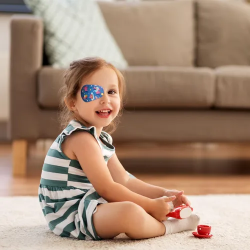 Miniatura 5 de Panelee 60 parches adhesivos para ojos para niños y niñas, patrones de unicornio, parches para ojos de niños pequeños, material transpirable a