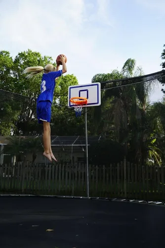 Miniatura 14 de Duncan Toys VersaHoop - Kit de aro XL de minibasket para uso en interior/exterior, aro de gran tamaño, pelota duradera, gancho de puerta, juego