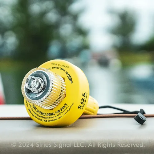 Miniatura 5 de Sirius Signal SB-3L Kit de Bolsa Seca SOS de Seguridad Náutica y Emergencia para Kayaks, Barcos y Embarcaciones de Remo - Aprobado por USCG