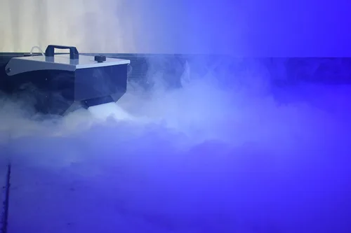 Miniatura 8 de ADJ - Máquina de niebla a base de agua Mister Kool II, produce niebla baja.
