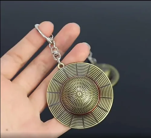Miniatura 5 de Batustou Llavero de una pieza con sombrero de paja Luffy de anime, llavero de piratas de 2 pulgadas, accesorios para mujeres, hombres y niños