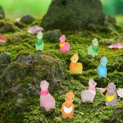 Miniatura 5 de Poen 50 piezas de figuritas de alpacas en miniatura de resina que brillan en la oscuridad, animales mini luminosos de alpaca y llama para decoración