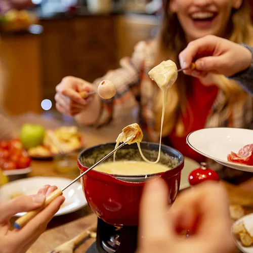 Miniatura 4 de Juego de 12 tenedores de fondue de acero inoxidable, palos de fondue de queso de 9.5 pulgadas, palitos con mango de madera, resistentes al calor