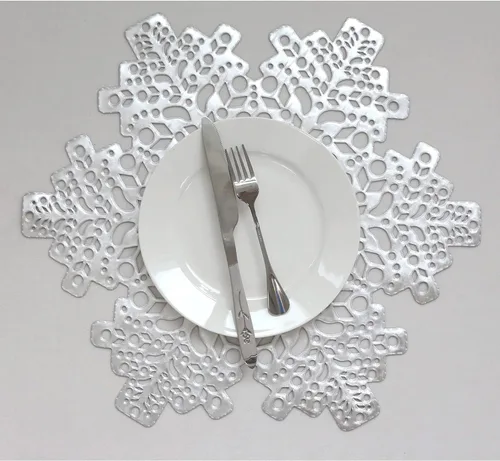 Miniatura 2 de Manteles individuales antideslizantes de vinilo prensado de 15 x 17 pulgadas, diseño hueco, juego de 6, copo de nieve plateado