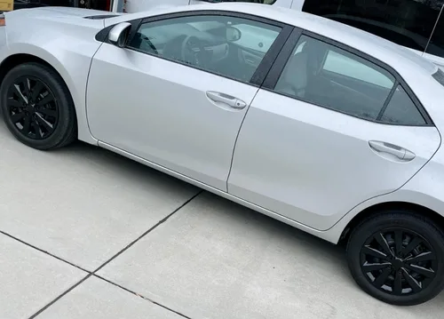 Miniatura 6 de Tapacubos de rueda para Nissan Sentra 2013-2019; 16 pulgadas; 10 radios; negro brillante; plástico; juego de 4; clip de acero de resorte; no es un
