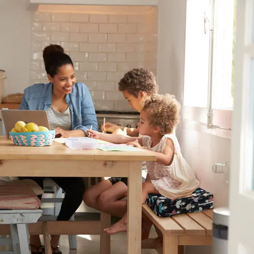 Miniatura 5 de Zicac Cojín de asiento elevador portátil para silla alta para viajes, comedor, almohadilla de asiento para niños pequeños, bebés, bebés, Negro