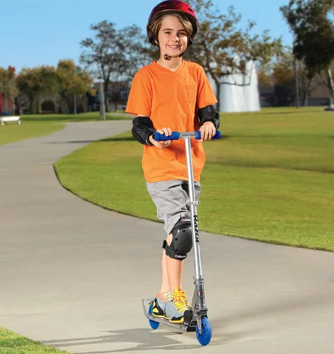 Miniatura 3 de Razor A3 Kick Scooter for Kids Ages 5+ - Larger Wheels, Front Suspension, Wheelie Bar, Lightweight, Foldable, Aluminum Frame, and Adjustable