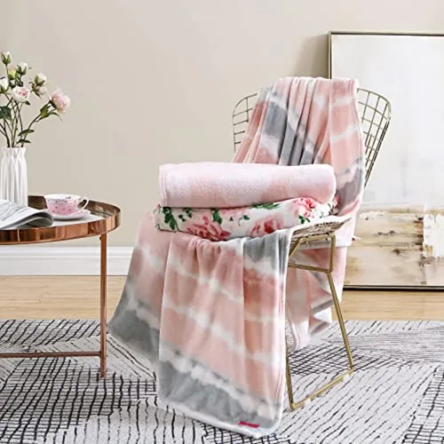Miniatura 8 de Betsey Johnson - Manta para sofá o cama, manta súper suave y extragrande de aspecto audazmente mullido (corazón punteado rosa, 50" x 70")