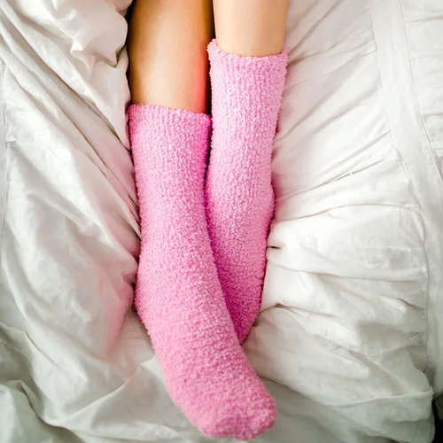 Miniatura 23 de CHANGGER Calcetines unisex con texto en inglés "If You Can Read This Bring Me Some Fuzzy Funny Saying Crew Socks Christmas Unisex Gift