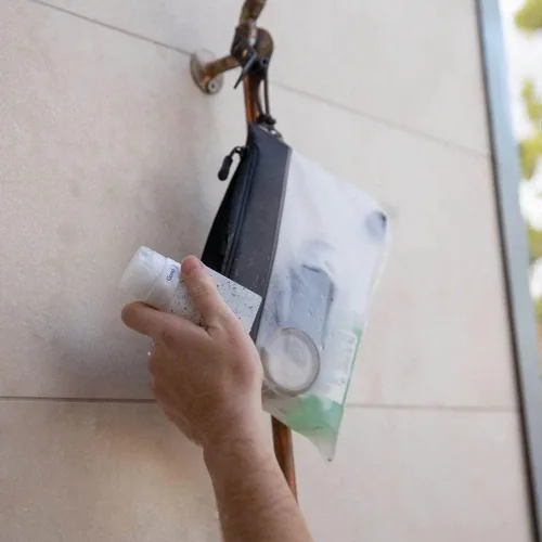 Miniatura 5 de Gravel Botellas de viaje de silicona para artículos de tocador, 3 onzas (paquete de 2), a prueba de fugas, sin BPA, botellas de viaje aprobadas por