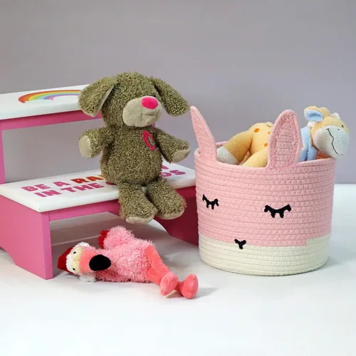 Miniatura 5 de T&T Homewares Pequeño juguete de conejo rosa y cesta de lavandería para almacenamiento de guardería, decoración de guardería de bosque Conejito