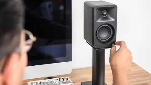 Miniatura 8 de Kanto SP9 Soportes de altavoces de escritorio para altavoces de estantería pequeña/mediana y monitores de estudio compacto/mediano de 2 a 4 pulgadas