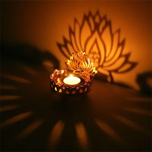 Miniatura 3 de Lámpara de mantequilla Ghee Portavelas de taza dorada Lámpara de aceite de latón tibetano Suministros de altar budista Hueco de metal tallado luz
