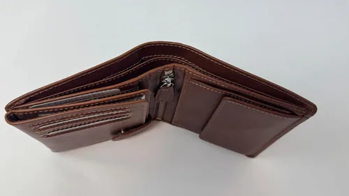 Miniatura 8 de DiLoro Cartera plegable de cuero genuino de grano completo con bloqueo RFID para hombre con moneda de identificación y compartimento seguro
