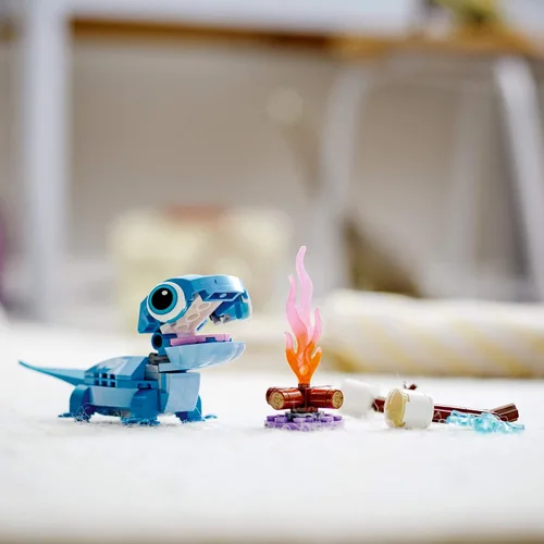 Miniatura 7 de LEGO Disney Bruni The Salamander 43186; un divertido kit de construcción independiente para niños, nuevo 2021 (96 piezas)