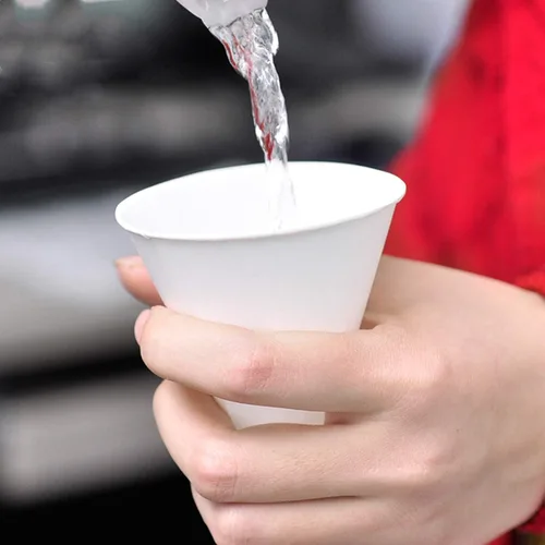 Miniatura 8 de Yopay Paquete de 600 vasos de agua en cono, dispensador desechable de papel de 4 onzas para nieve para hielo afeitado, enfriador de agua de oficina
