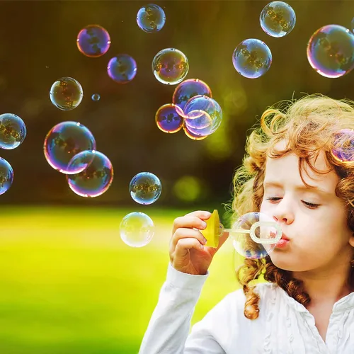 Miniatura 5 de JOYIN 24 mini botellas de burbujas con surtido de varitas para niños, suministros de recuerdos de fiesta de burbujas, juguete de verano para niños