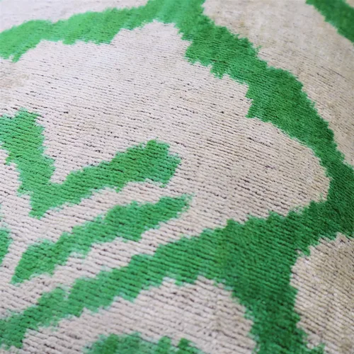 Miniatura 9 de Almohada decorativa hecha a mano con relleno de plumón, estampado de tigre verde, funda de cojín lumbar de seda de terciopelo suave para sala