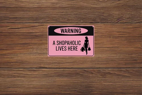 Miniatura 6 de Advertencia: Aquí vive una adicta a las compras, letrero de metal retro divertido para mujer en color rosa, decoración de pared, 12x8 pulgadas