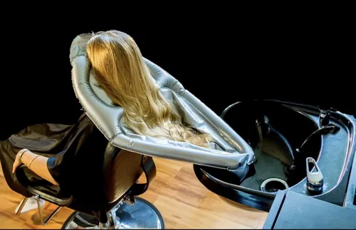 Miniatura 4 de Embudo inflable para lavar el cabello con champú en cualquier silla y lavabo. Dispositivo de bandeja portátil para usar en casa, en salón, hogar
