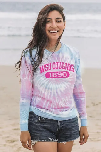 Miniatura 8 de Blue 84 Camiseta de manga larga con licencia oficial de la NCAA para mujer, teñido anudado