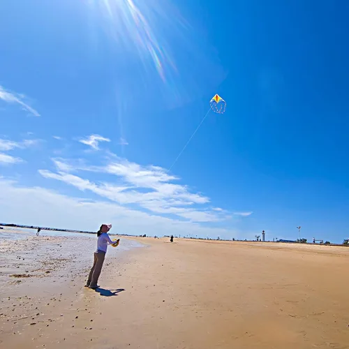Miniatura 5 de Large Rainbow Delta Kite for Kids & Adults,Single Line Beach Kite for Kids Ages 4-8 & 8-12,Easy to Fly for Toddlers and Beginners