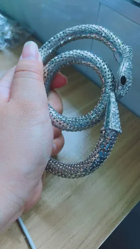 Miniatura 4 de Mandy Xia Pulsera de diamantes de imitación punk curvados y elásticos de serpiente para mujer y mujer, Aleación de zinc