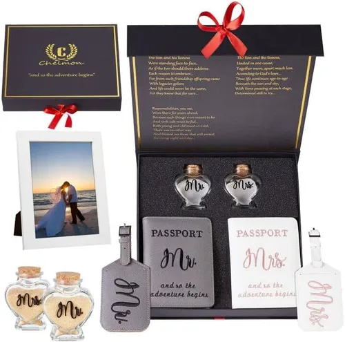 Chelmon Etiquetas de equipaje de Mr and Mrs para pasaporte, tarro de recuerdo de arena de luna de miel y marco de fotos de boda, regalos de