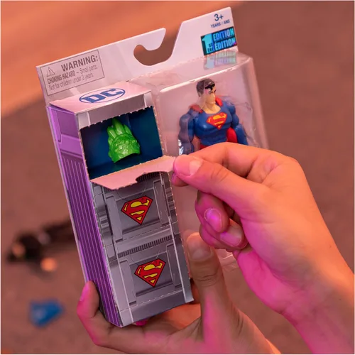 Miniatura 5 de DC Comics, Superman y Cyborg - Figura de acción de 4 pulgadas, paquete de 2 con 6 accesorios misteriosos, Adventure 1