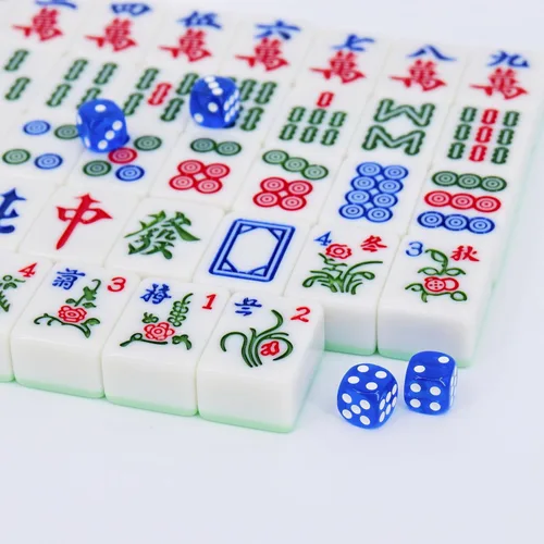 Miniatura 6 de Juego de mahjong chino, 144 azulejos grandes de melamina Mahjong (1.57 pulgadas, verde) con 4 dados, 80 fichas de póquer y una bolsa
