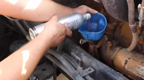Miniatura 7 de XADO 1 Etapa Máxima para Camiones Diésel Aditivo de Aceite de Motor para Maquinaria de Gran Potencia y Tractor Remolque Semi Camión Capacidad