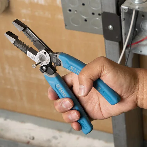 Miniatura 3 de Klein Tools K12035L Klein-Kurve - Cortadores de alambre, fabricados en EE. UU., herramienta resistente para pelar cables con bloqueo, 8-20 AWG