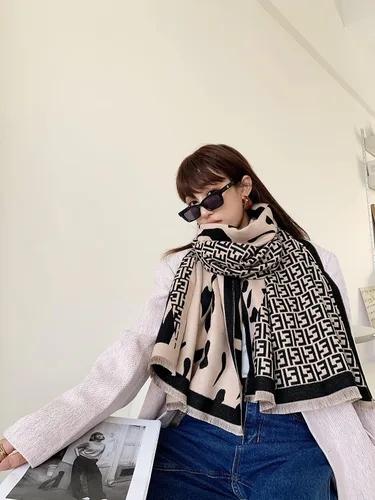 Miniatura 4 de iCuviy Bufanda grande de moda para invierno, chales y envolturas para mujer, extra suave, sensación de cachemira, bufandas frías para mujer