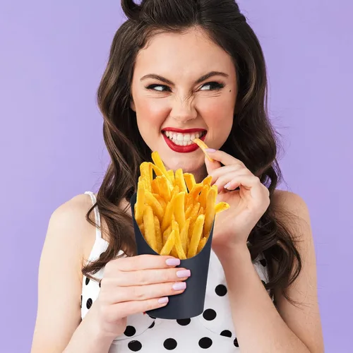 Miniatura 4 de Sieral 100 tazas de embutidos negros de 14 onzas desechables para papas fritas con soporte para papas fritas de papel, conos de charcutería, gofres