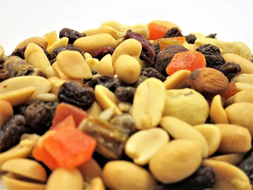Miniatura 3 de Nuts N' Raisins Trail Mix de Its Delish (2 libras)