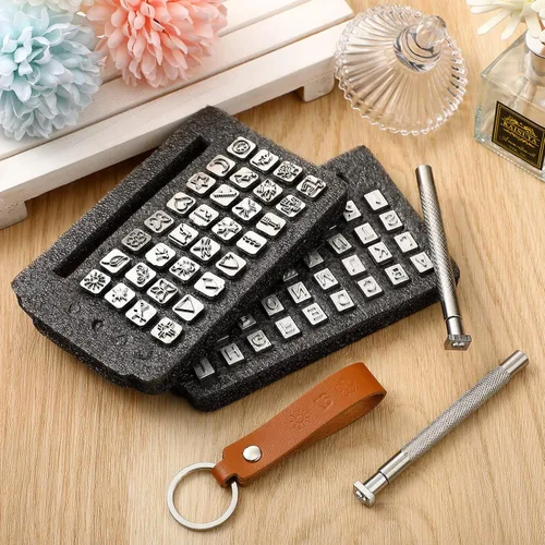 Miniatura 5 de 70 piezas de herramientas de estampado de cuero, kit de estampado de cuero con 2 piezas de herramientas de punzón, 68 piezas de letras metálicas