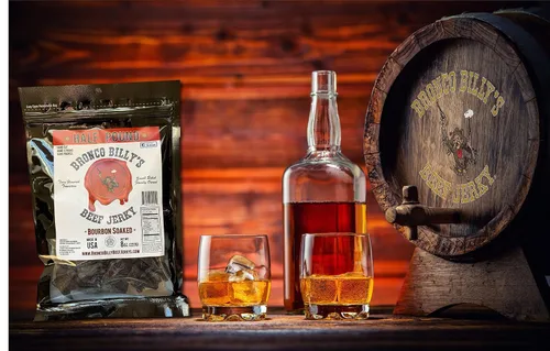 Miniatura 2 de Bolsa resellable de media libra de carne de res con sabor a bourbon Bronco Billy's Beef Jerky