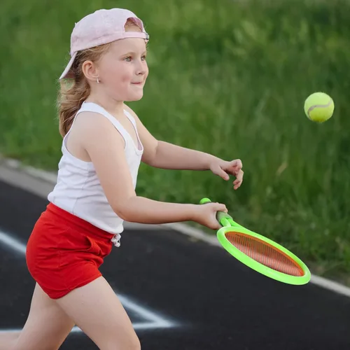 Miniatura 5 de Wettarn 8 raquetas de tenis de plástico para niños, con 4 pelotas de tenis y 4 volantes, juego de raquetas de playa en 3 colores para niños, regalos