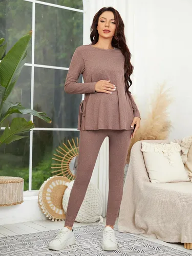 Miniatura 5 de OYOANGLE Conjunto de camiseta de maternidad con cuello redondo y nudo lateral para mujer