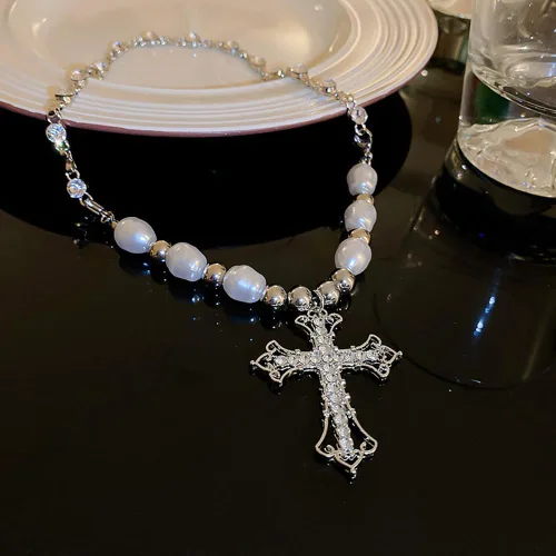Miniatura 5 de Collar largo con colgante de cruz de diamantes de imitación celta vintage con cuentas de perlas de plata para mujer, Metal