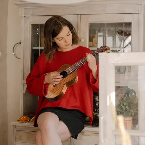 Miniatura 7 de AKLOT Ukelele de acacia completamente sólido, ukelele con tono súper cálido para profesionales, principiantes y adultos, kit con cursos en línea