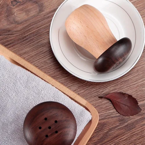 Miniatura 4 de TOPINCN Soporte para palillos de dientes, lindo recipiente de madera con forma de hongo para palillos de dientes, contenedor portátil