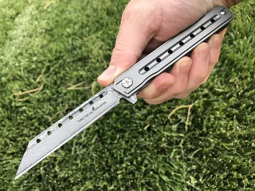 Miniatura 6 de TACTICAL GEARZ Navaja de bolsillo de Damasco para EDC, mango de titanio sólido, hoja Tanto de acero Damasco VG10 de 67 capas múltiples, incluye XT